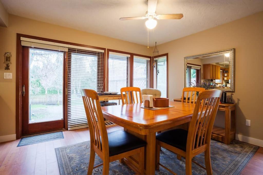 הוילה North Saanich Coles Bay Vacation Retreat מראה חיצוני תמונה