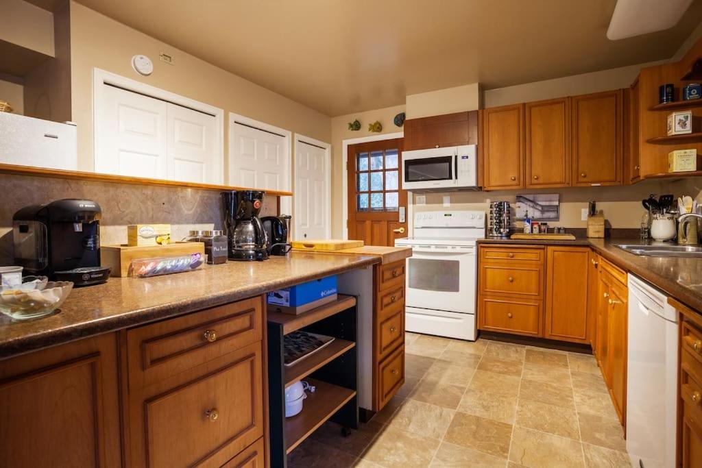הוילה North Saanich Coles Bay Vacation Retreat מראה חיצוני תמונה